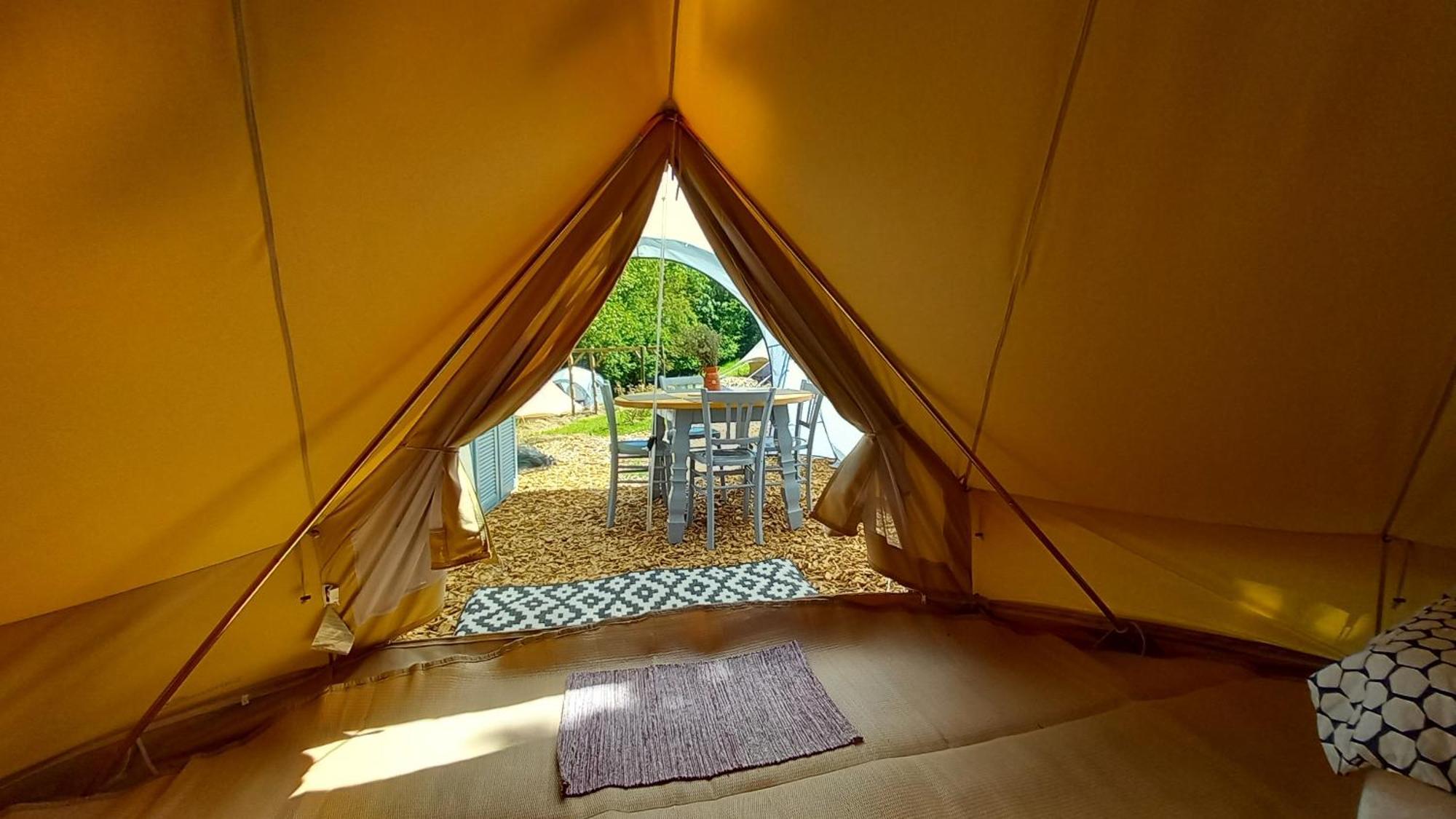 Tente Insolite En Pleine Nature Treduder Buitenkant foto
